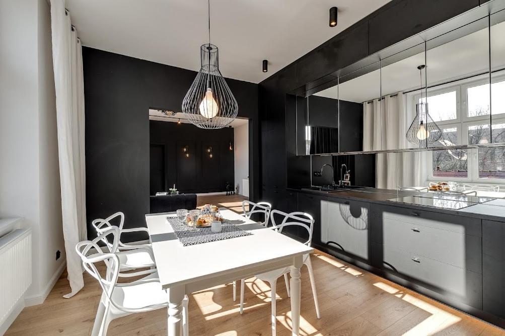 Jan III Sobieski - Luksusowy Apartament L Z Darmowym Prywatnym Parkingiem Hlivice Exteriér fotografie